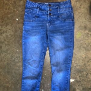 High rise skinned jeans